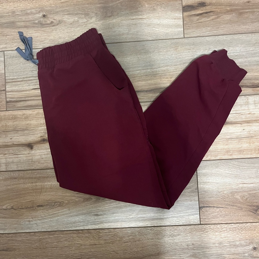 Figs Burgundy High Waisted Zamora Joggers Size Large